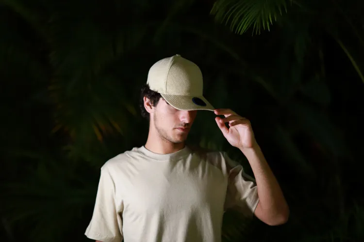 Picture of INIVI SEAMLESS 2 PANEL CORDUROY - SNAPBACK