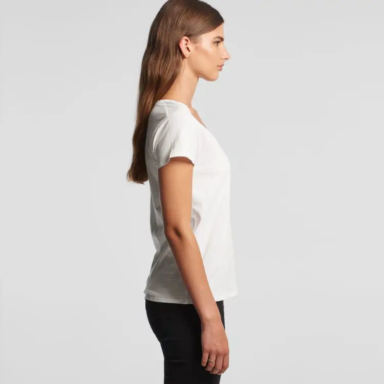 Picture of Wo's La Brea V Neck Tee